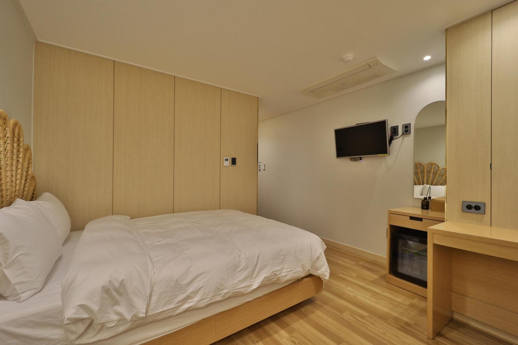 Gyeongju Hotel Gonggan Экстерьер фото